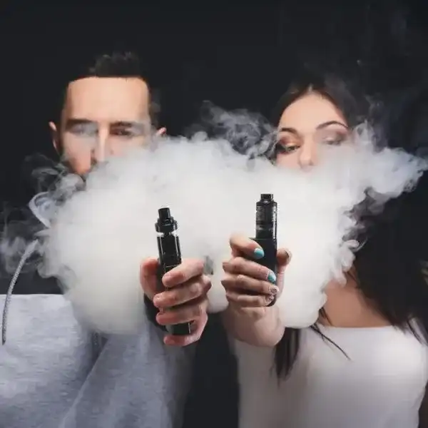 Vape social: in the vapor dense, meet the warmth of the same frequency connection new-vape.com